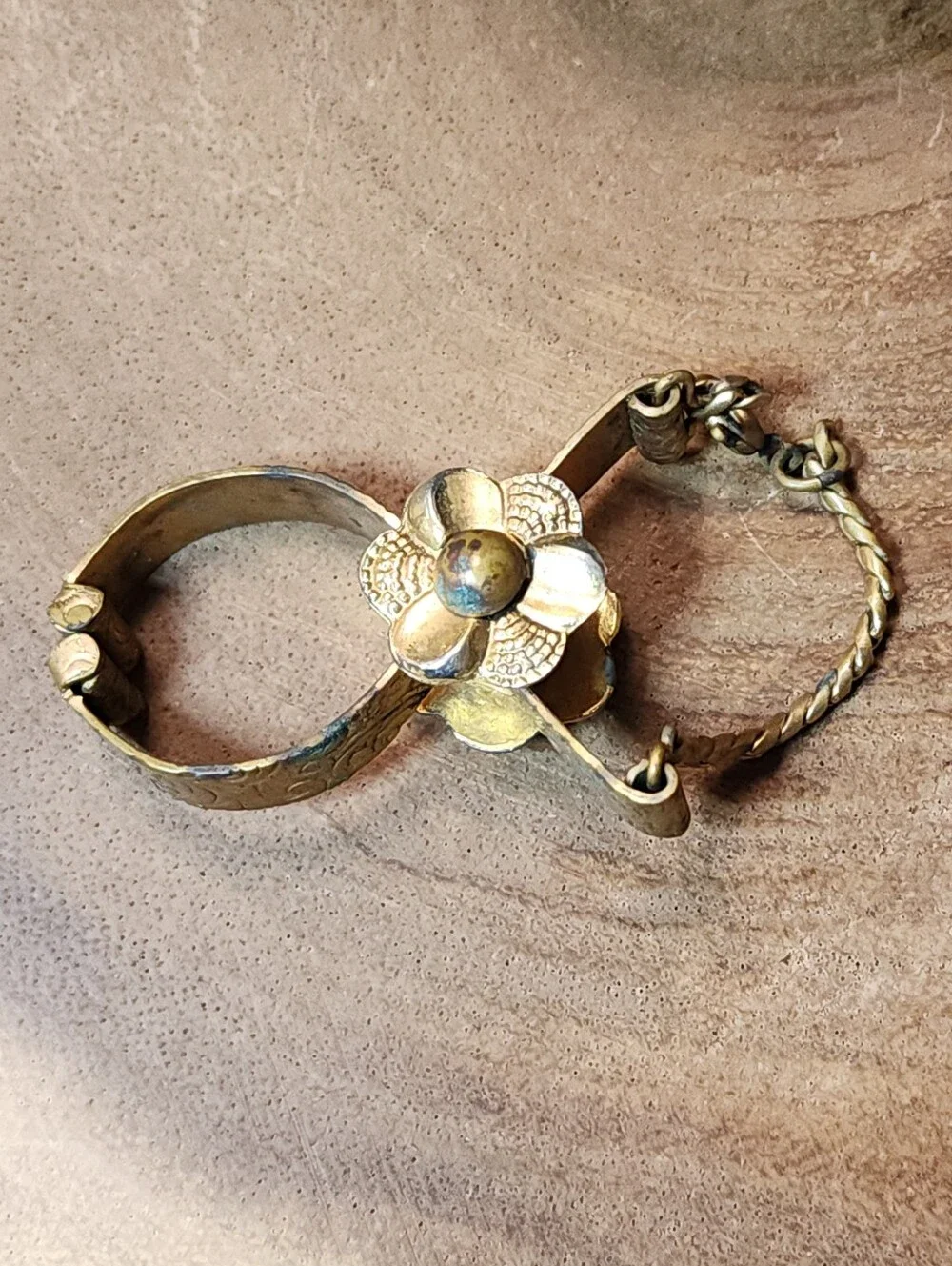 Vintage Abon Glove Ring Clip Gold Plated